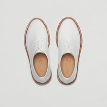 Load image into Gallery viewer, Derby Shoes (white)
